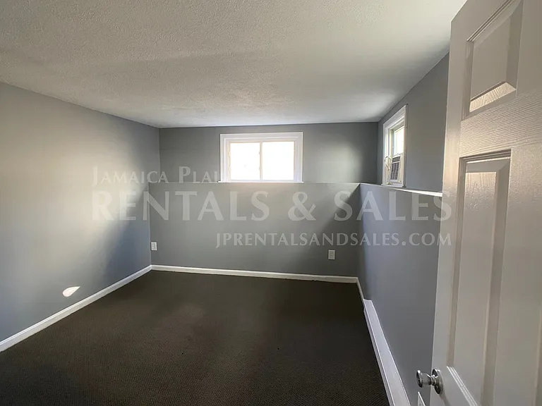 15 Pinedale Rd #4 — Photo 9