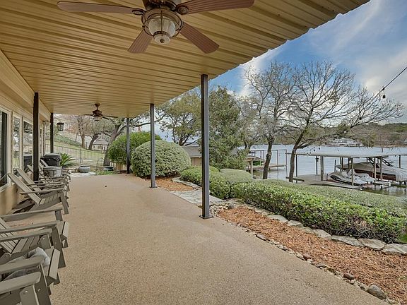 4th image of 1423 Blackhawk Cir