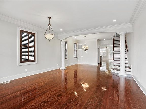 4th image of 1420 Arabella St