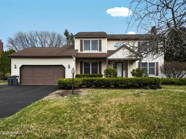 13 Wellesley Court, Loudonville, NY 12211