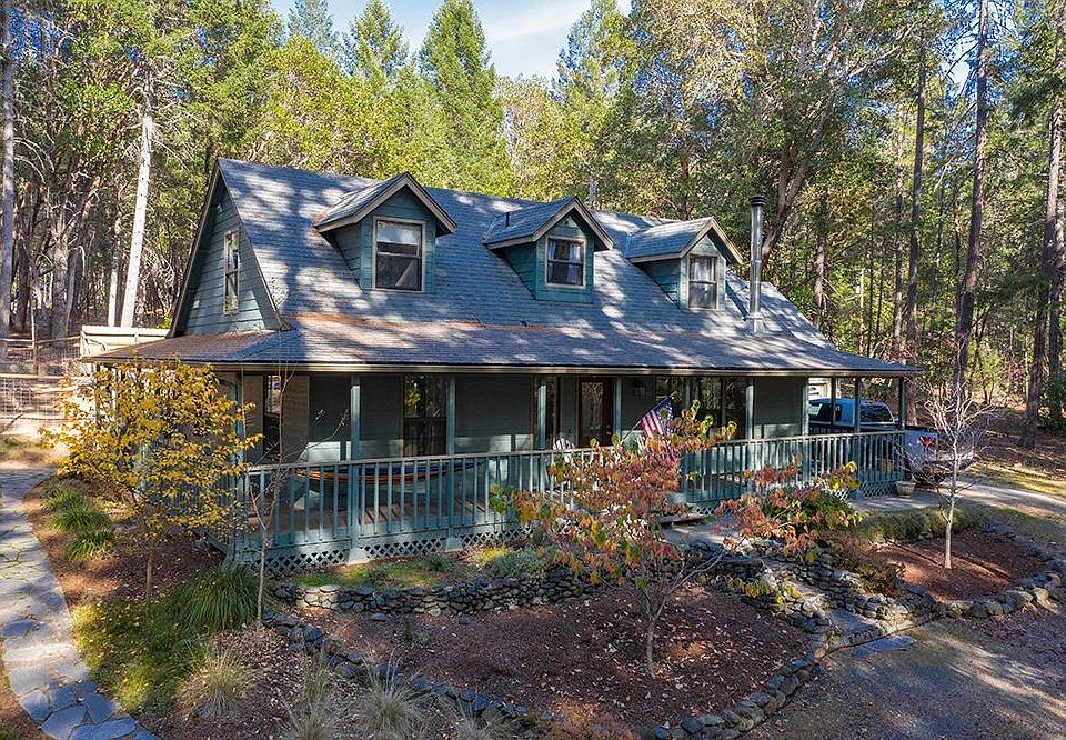 2nd image of 380 Thornbrook Dr