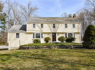 18 Penwood Rd, Bloomfield, CT 06002