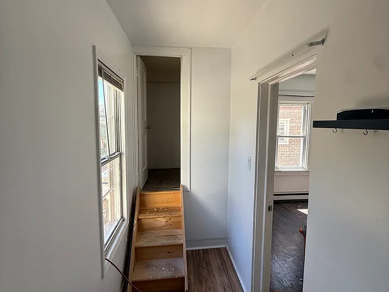 651 Meacham Ave — Photo 5