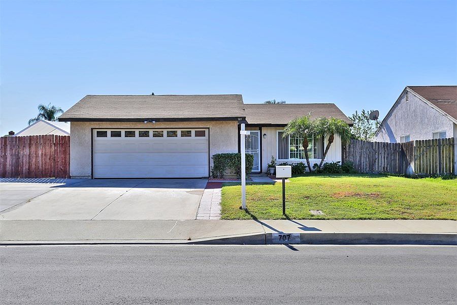 1st image of 707 W Eucalyptus Ct