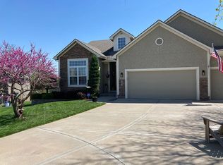 707 154th Pl, Basehor, KS 66007