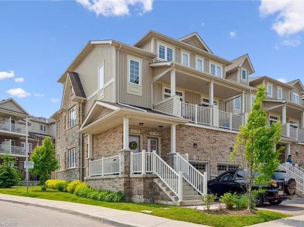 371A Westwood Dr, Kitchener, ON N2M 5P2