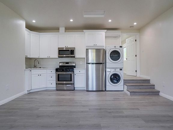 4th image of 12548 Miranda St #12550