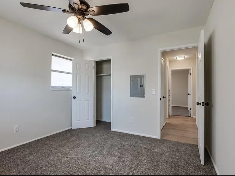 417 NW 86th St — Photo 10