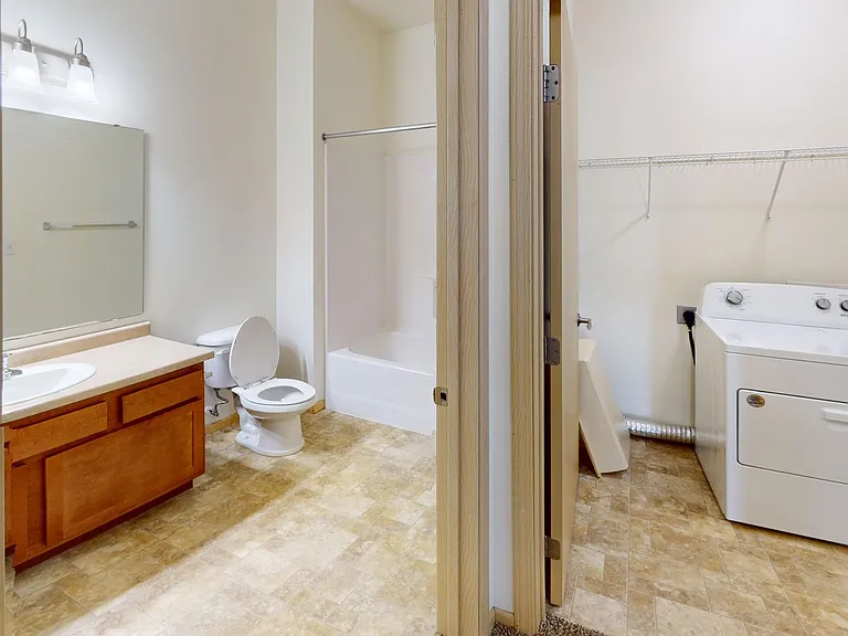Cascades Apartments — Photo 93