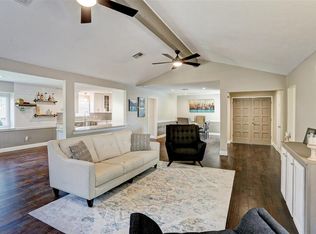 10807 Cedar Creek Dr, Houston, TX 77042