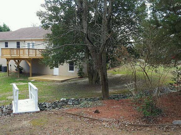5th image of 3925 Blackberry Ln