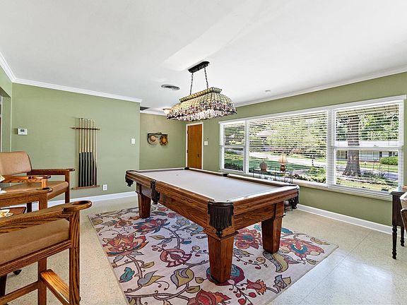 4th image of 6 Westminster Dr