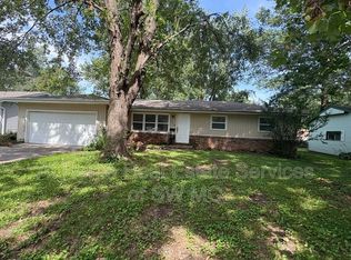 2218 S Prospect Ct, Springfield, MO 65804