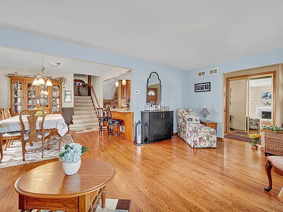 4th image of 12132 S James Dr