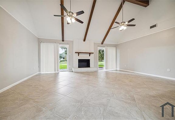 4th image of 2722 N Doral Dr