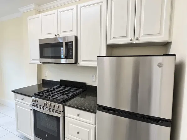 22 Chauncy St APT 20, Cambridge, MA 02138