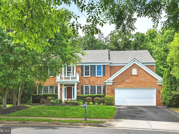 12915 Swedes St, Fairfax, VA 22030