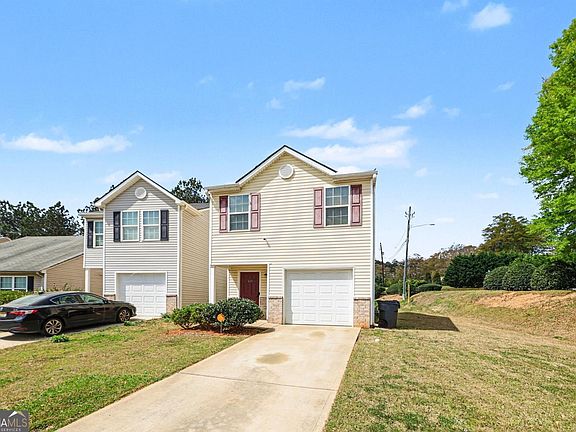 2nd image of 409 Erin Ct