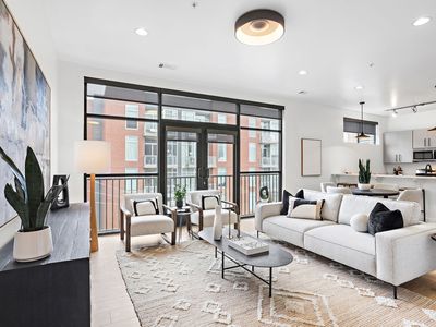 1002 Division St APT 403, Nashville, TN, 37203
