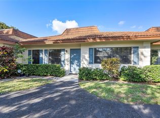 7036 SW 23rd St #18, Davie, FL 33317
