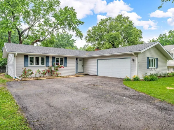 2819 SW James St, Topeka, KS 66614