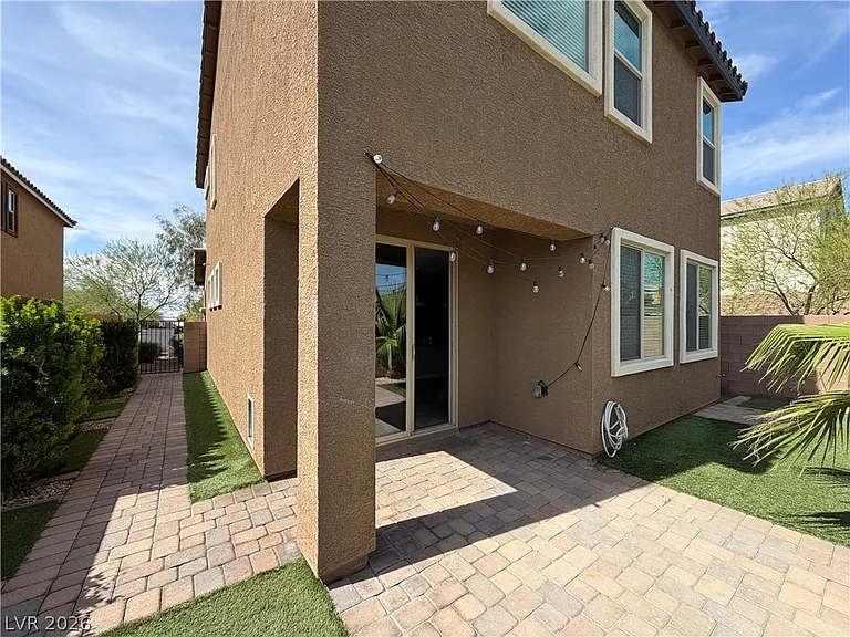 8910 Bucco Reef Ave — Photo 18