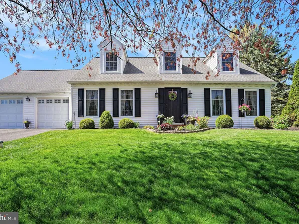 650 Shadywood Dr, Perkasie, PA 18944