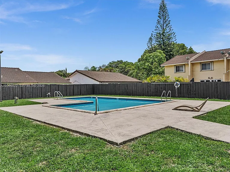 7457 SW 112th Pl — Photo 45