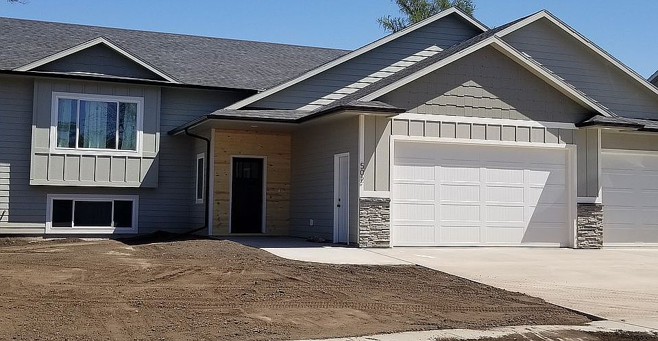 1st image of 502 Mae Rose Dr