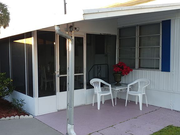3rd image of 39 East Ln