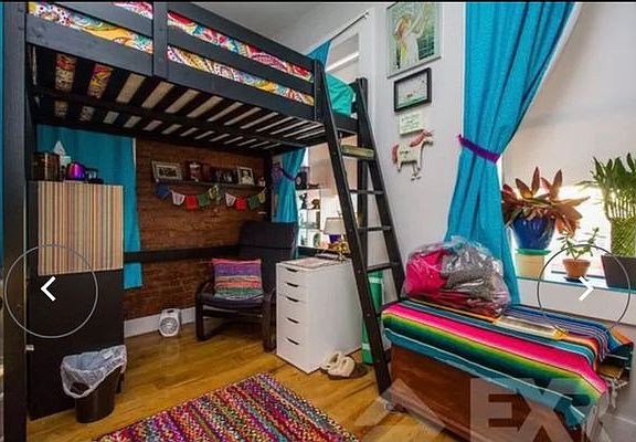 5th image of 1055 Dean St #4Z