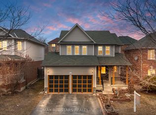 18 Reddenhurst Cres, Georgina, ON L4P 4G1