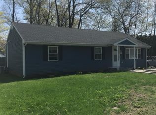 29 Daniel Dr, Bridgeport, CT 06606