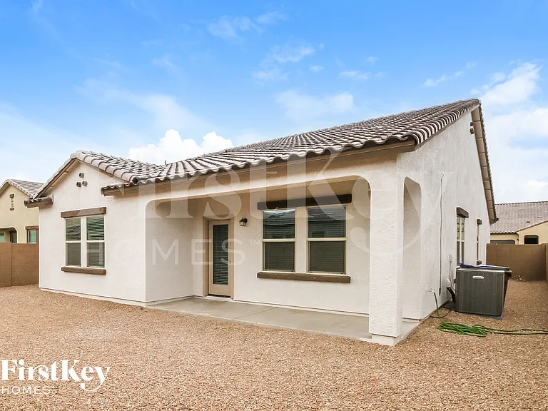 398 W Powell Dr — Photo 18