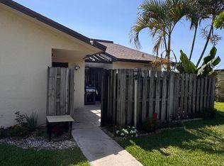 1301 Waterview Cir, Palm Springs, FL 33461