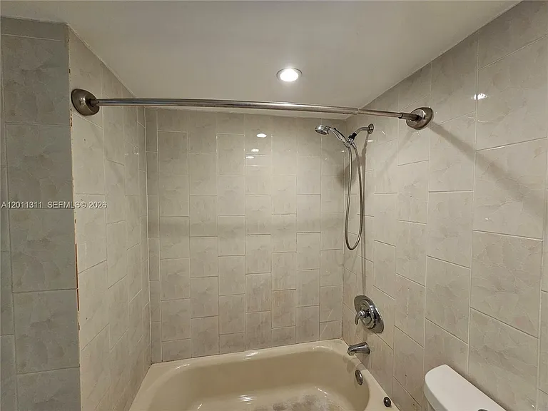 1912 SW 17th Ave #11 — Photo 20