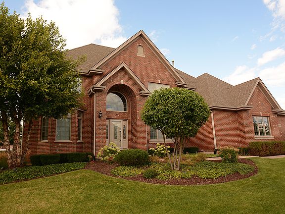 2nd image of 10648 Olde Mill Dr