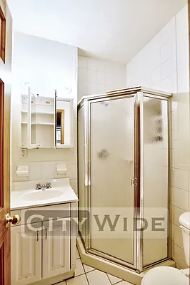 Rented by City Wide Apartments | media 2