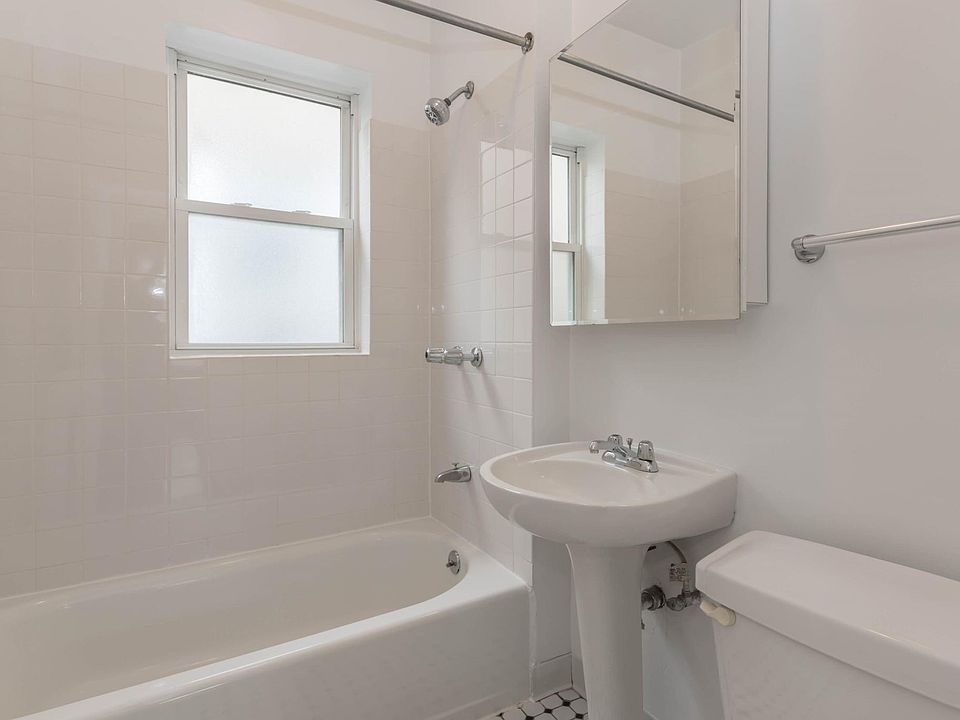 1st image of 4814 N Ashland Ave