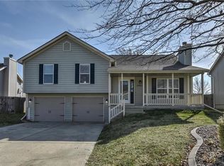 15911 Ryan Dr, Belton, MO 64012