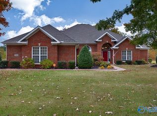 3023 Flint Mill Run SE, Owens Cross Roads, AL 35763