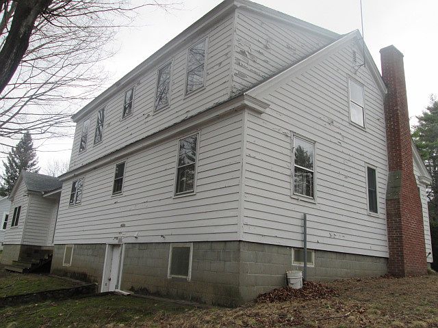 2nd image of 16 Freedom Dr