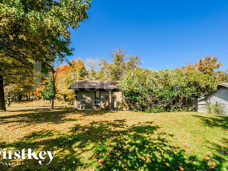 12082 Foxpoint Dr — Photo 15