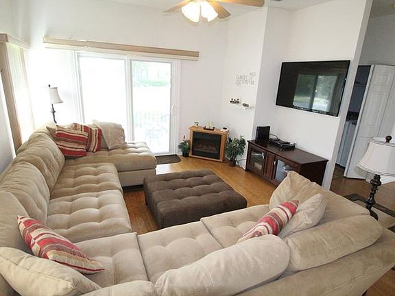 2nd image of 1064 Bell Tower Xing W