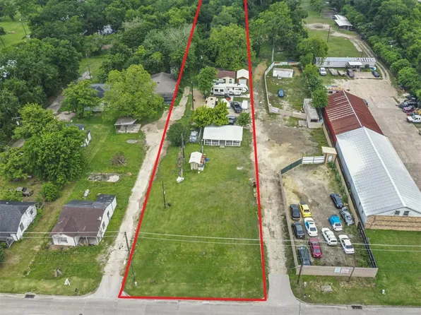 2842 5th St, Stafford, TX 77477