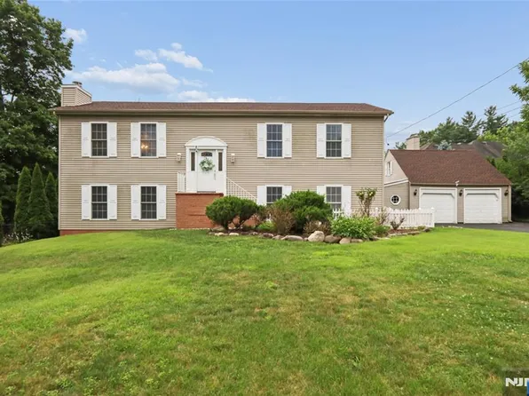127 Clark Ave, Old Tappan, NJ 07675