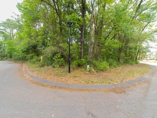 0 Worth Dr, Mobile, AL 36619