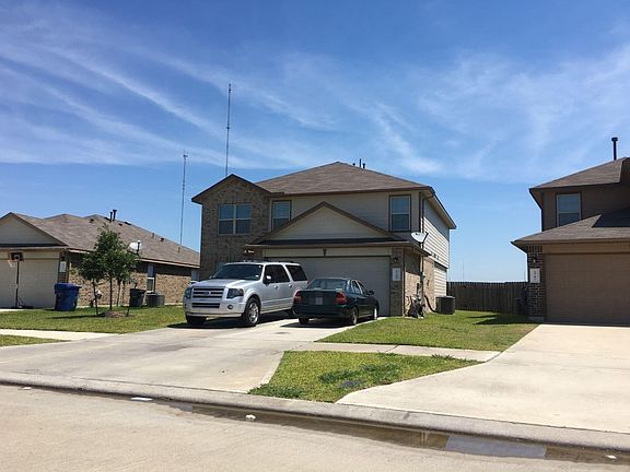 3rd image of 2703 Seabold Dr