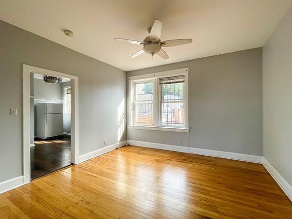 2nd image of 551 W Belmont Ave #3S
