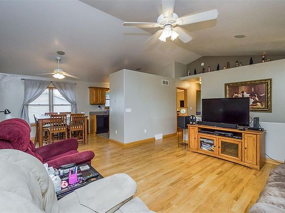 5th image of 2505 Bullis Dr